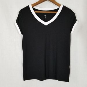 SO relaxed fit v neck black tshirt